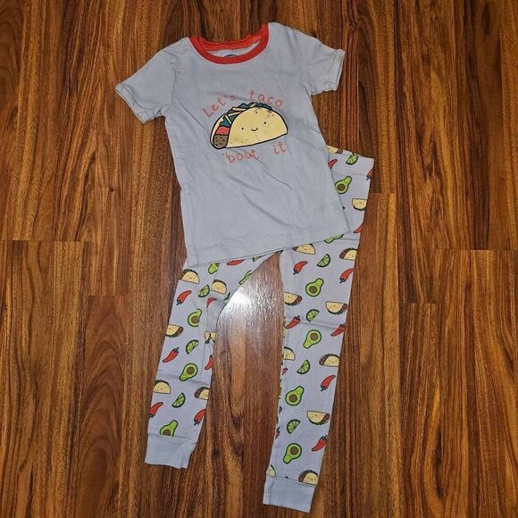 5 for $25 Old Navy Gray Taco Pajamas Toddler Size 5T - Picture 1 of 5